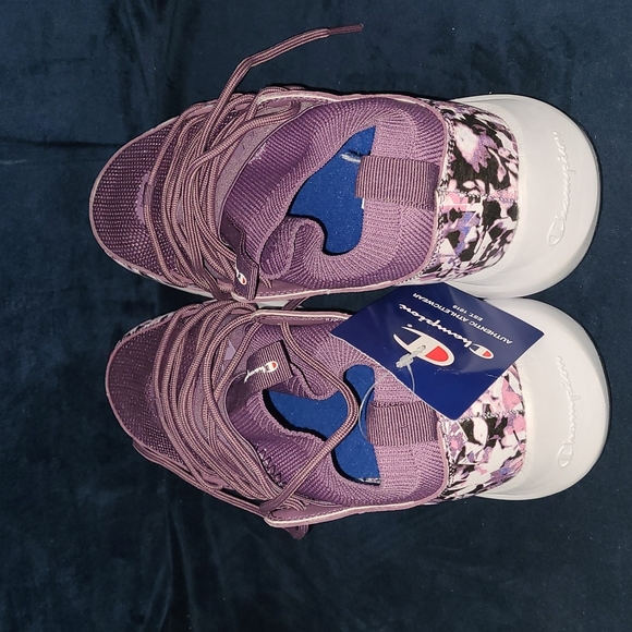 New Champion "YOGA" style sneakers sizes 9.5 and 11 - Picture 2 of 10